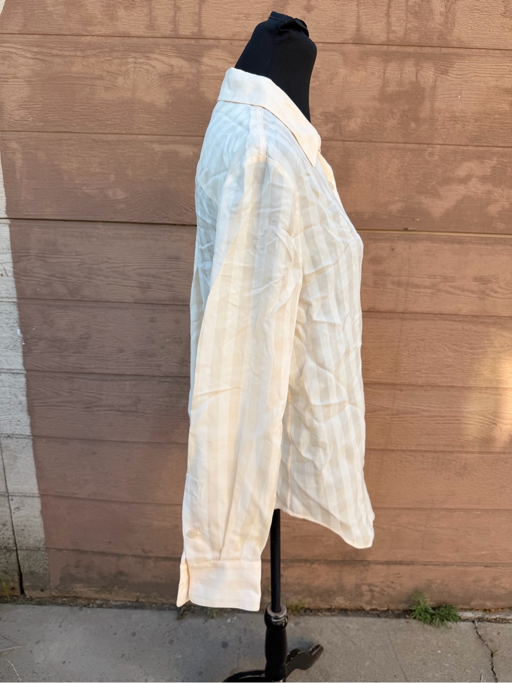 Theory silk button down up - Picture 2 of 7